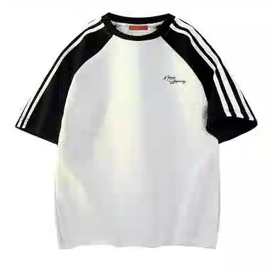 maxim's de paris logoT