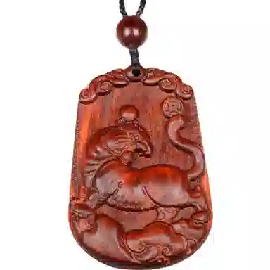 檀欣 国风新中式 本命年 精雕十二生肖属相吊坠红木木雕无事牌挂件平安牌毛衣链吊坠 木质檀香 项链 男女同款情侣款 紫檀属 礼盒装