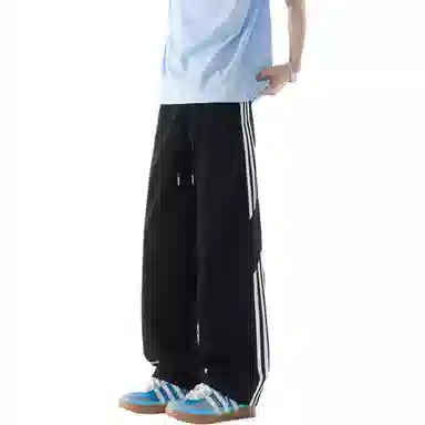 MKIEZER