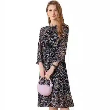 粉红玛琍 圆领高腰套头碎花长袖连衣裙 女款