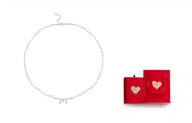 HMZ Butterfly Pearl Necklace