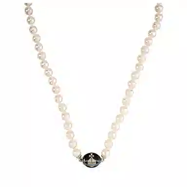 Vivienne Westwood Loelia Pearl Necklace