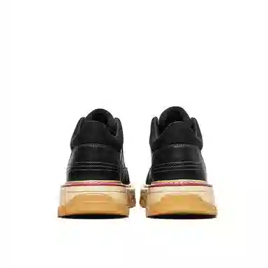 Lee Cooper