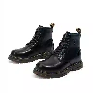 Lee Cooper