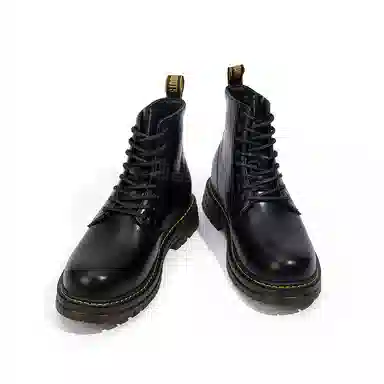 Lee Cooper