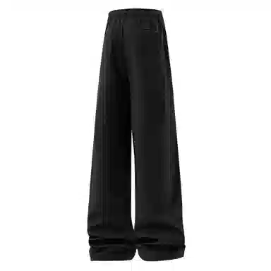 maxim's de paris vibe