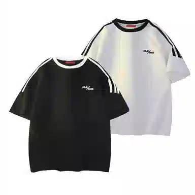 maxim's de paris logoT