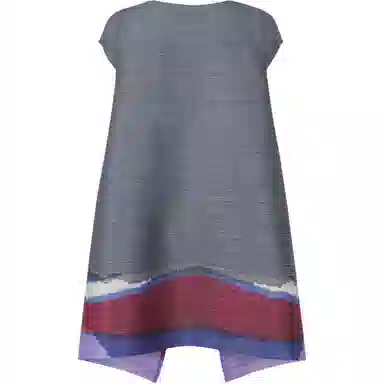 PLEATS PLEASE ISSEY MIYAKE