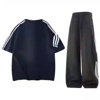 maxim's de paris logoT