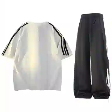 maxim's de paris logoT