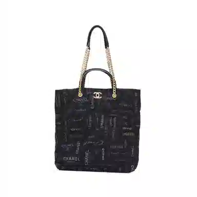 CHANEL 22P MAXI Tote 520