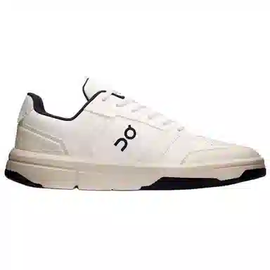 On The Roger Clubhouse White Black