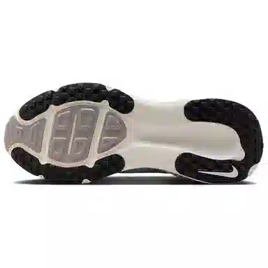 Nike Vomero 18 White