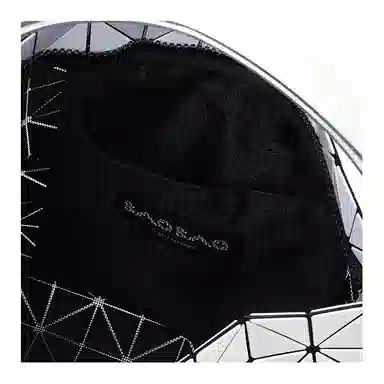 ISSEY MIYAKE Baguette