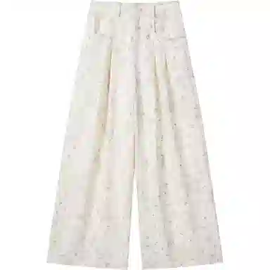 Beauty at 19 CleanFit