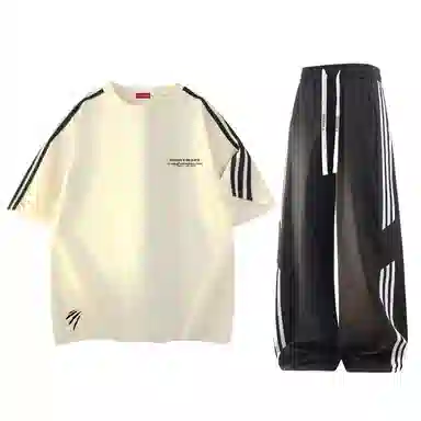 maxim's de paris logoT