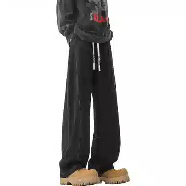 maxim's de paris vibe