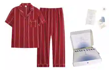 夏芬妍 大红喜庆系列  柔软舒适丝滑结婚本命年翻领条纹冰丝家居服休闲长袖短袖长裤可外穿睡衣套装 男女同款