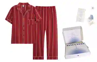 夏芬妍 大红喜庆系列  柔软舒适丝滑结婚本命年翻领条纹冰丝家居服休闲长袖短袖长裤可外穿睡衣套装 男女同款