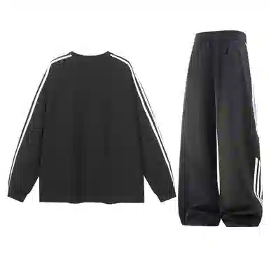 maxim's de paris logoT