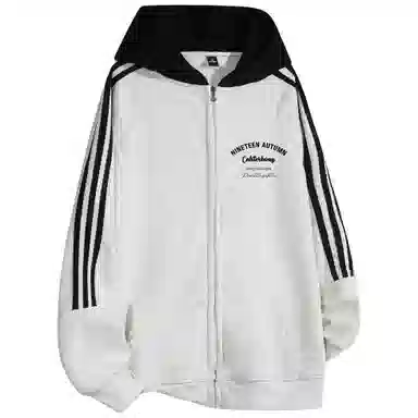 NINETEEN AUTUMN logo