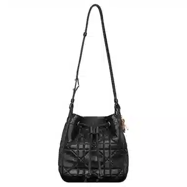 DIOR D-Motion
