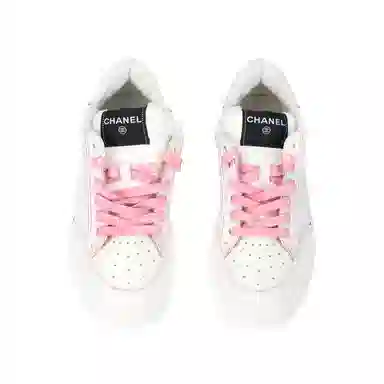 CHANEL Low-Top