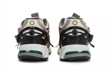 New Balance 1906 811