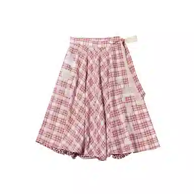 THE MUSEUM VISITOR SS25