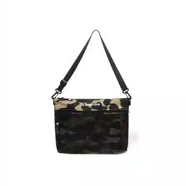 A BATHING APE