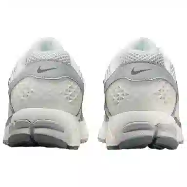 Nike Zoom Vomero 5 White Silver