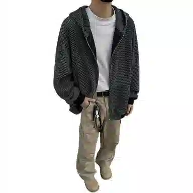 MKIEZER