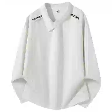 NINETEEN AUTUMN polologoT