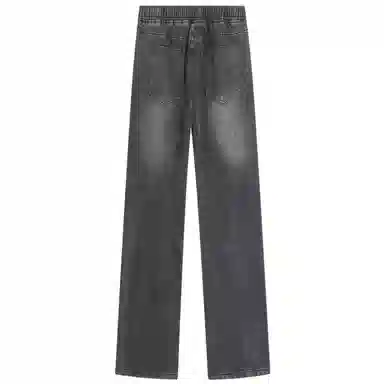 NINETEEN AUTUMN logo