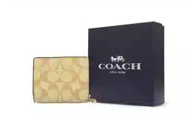 COACH Snap Wallet