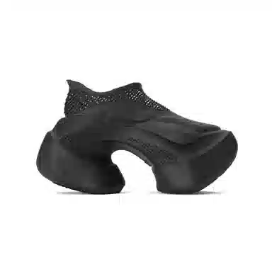 SCRY Black Low-Top Sneakers