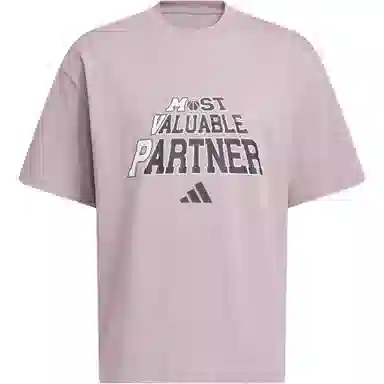 adidas BASKETBALL SS25 SLOGAN T-SHIRT T