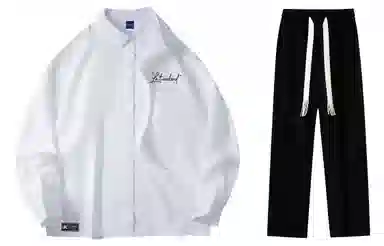 LA'T.WEEKEND Logocleanfit