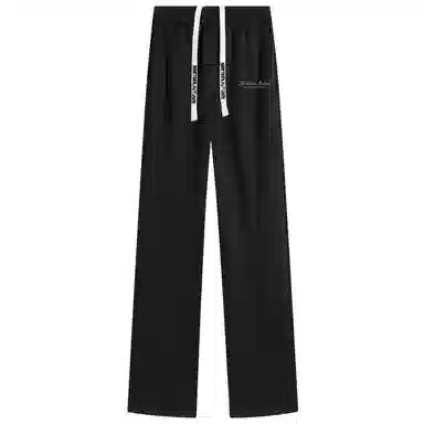 NINETEEN AUTUMN logo