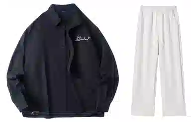 LA'T.WEEKEND Logocleanfit