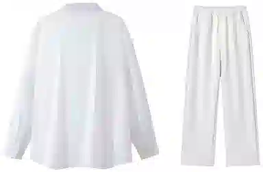 LA'T.WEEKEND Logocleanfit