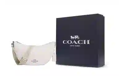 COACH Pace 29 Chalk White