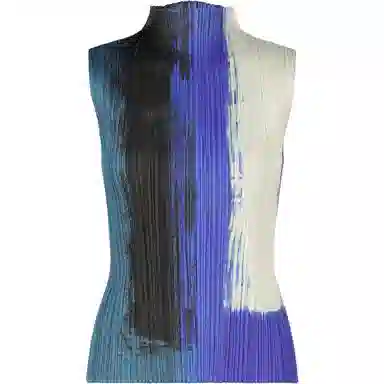 PLEATS PLEASE ISSEY MIYAKE