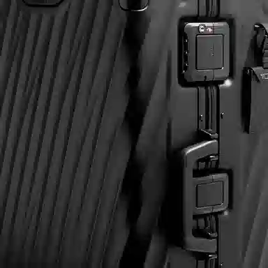 TUMI 19 Degree Aluminum