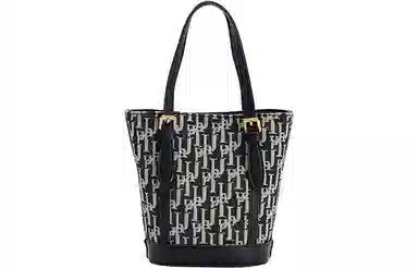 URBAN REVIVO URBAN REVIVO