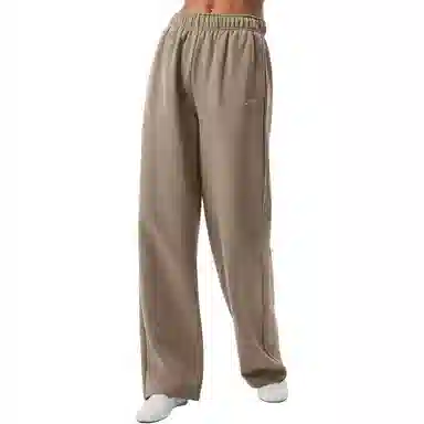 Alo Yoga JISOO Series