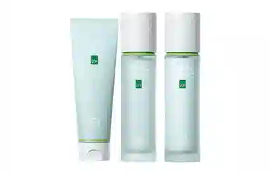 一叶子 雪耳系列 水润修护护肤套装 滋润清洁 四件套