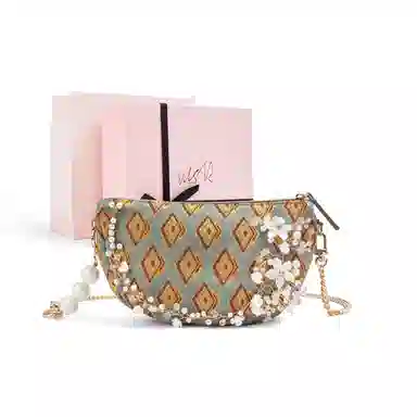 雅诗兰黛【定制化妆包】小花 菱珠颂 浪漫 梦幻 花朵装饰  艺术感 甜美风 约会 通勤 复古凌格帆布化妆收纳包 便携