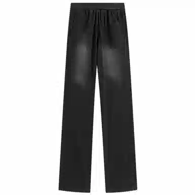 NINETEEN AUTUMN logo