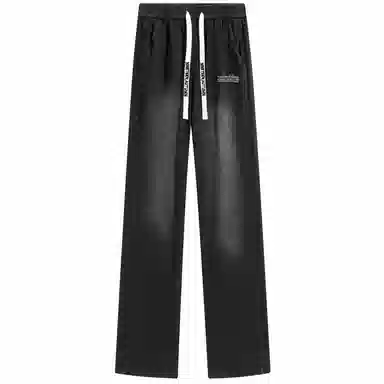 NINETEEN AUTUMN logo